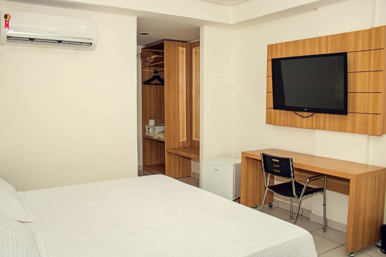 Delcas Hotel Куаба Екстериор снимка