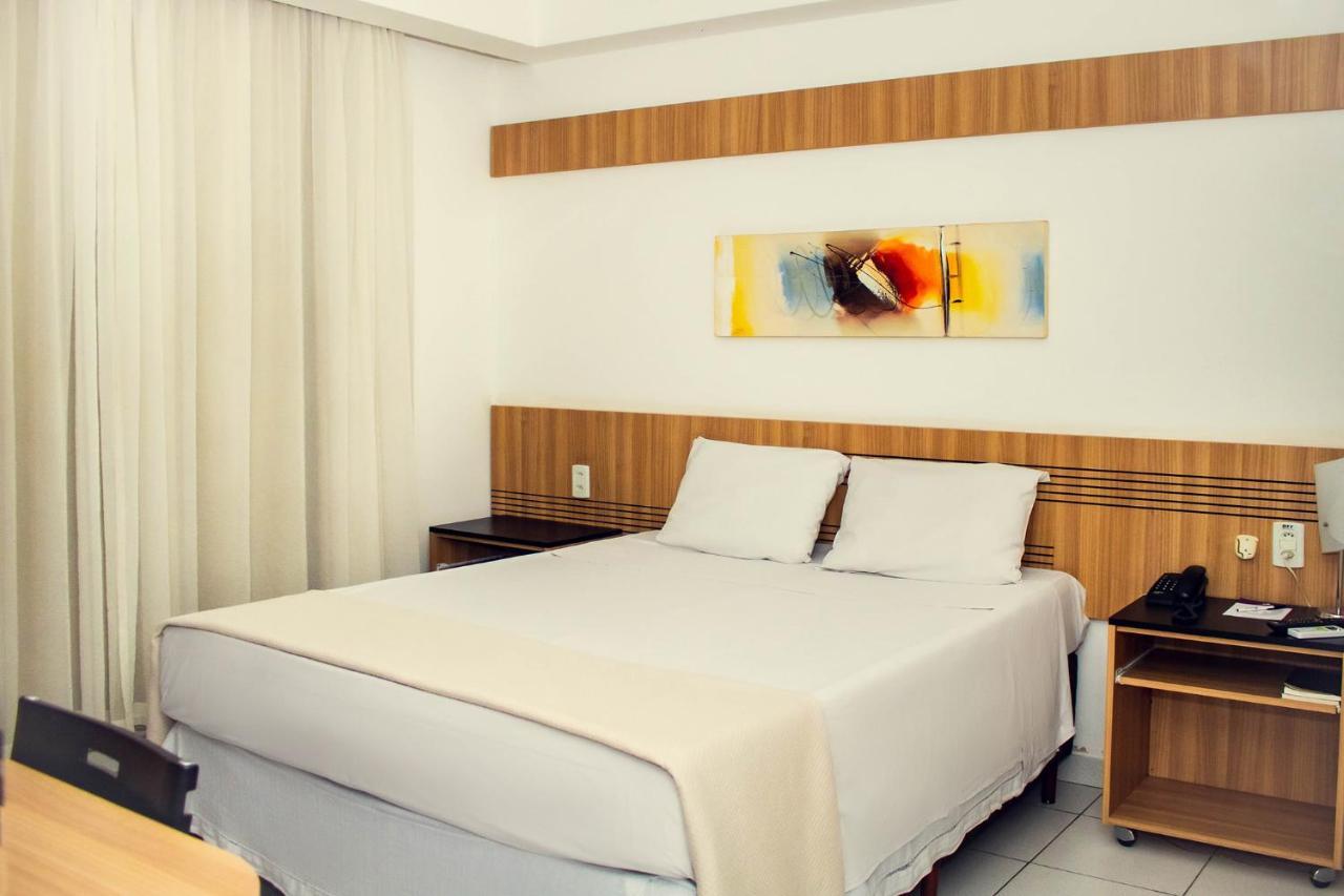 Delcas Hotel Куаба Екстериор снимка