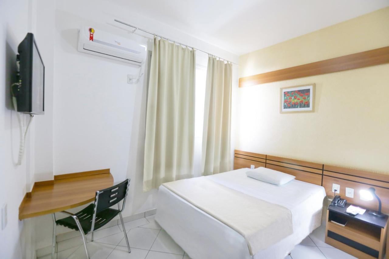 Delcas Hotel Куаба Екстериор снимка