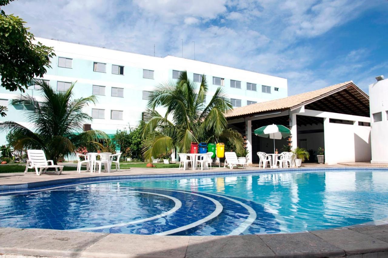 Delcas Hotel Куаба Екстериор снимка